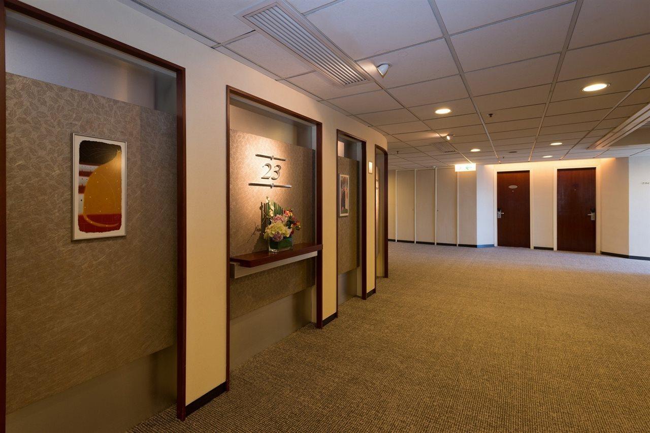 B P International Hotel 4*