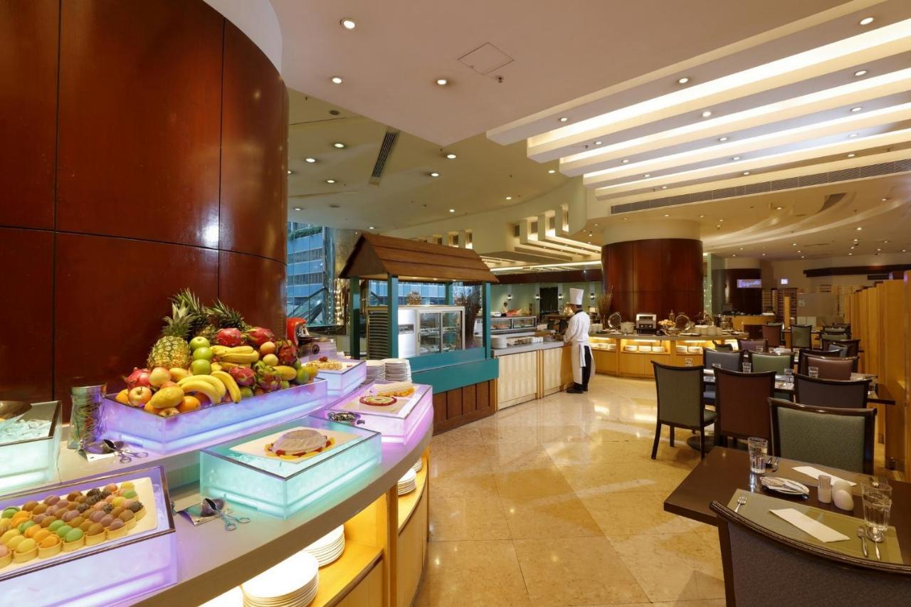 B P International Hotel 4*
